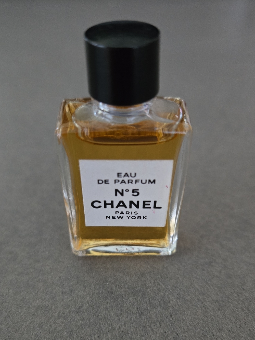 Rare VINTAGE CHANEL N°5 Colletible Bottle Deluxe Mini Glass Bottle Black Cap Top